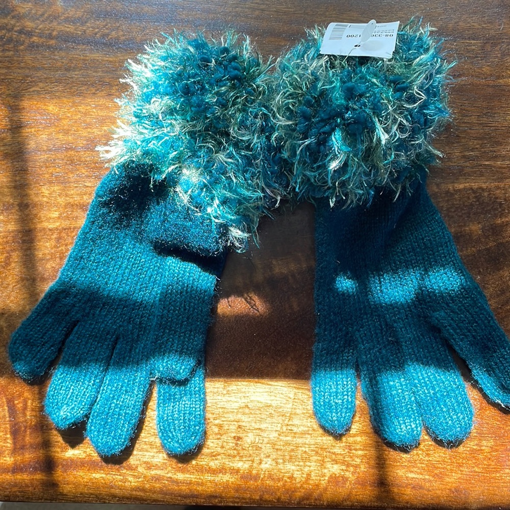 Cute Winter Gloves 🧤